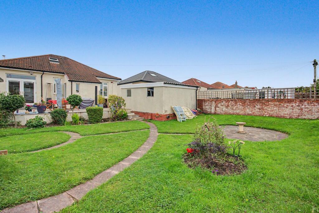 16 Meadowpark Drive, Ayr, KA7 2LL photo 4