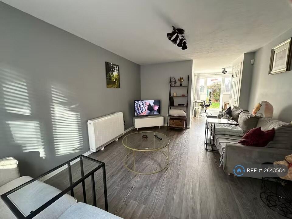 3 bedroom detached house for rent