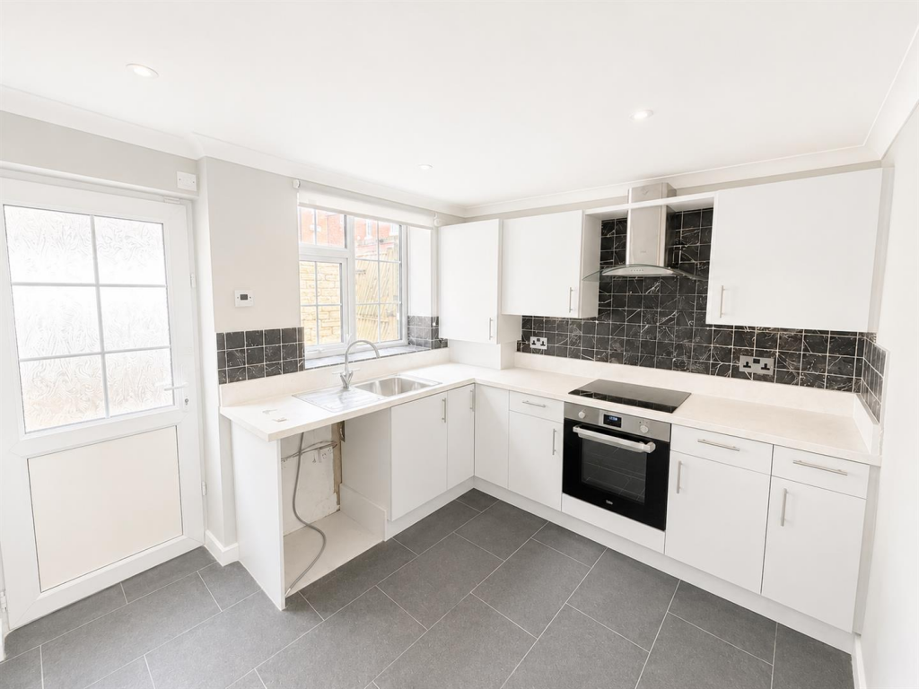 House in Stockport, Ludworth Houses - View 4