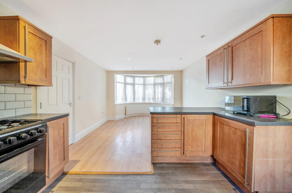 Chestnut Grove, Wembley, HA0 photo 4