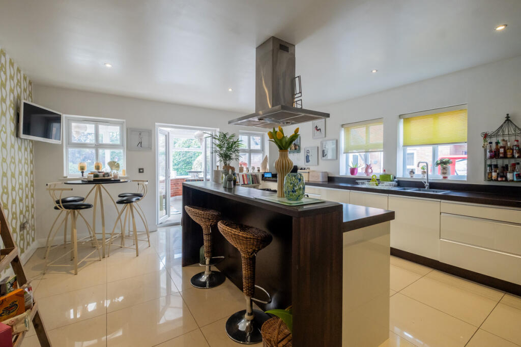 Victory Boulevard, Lytham St. Annes, FY8 - View 5
