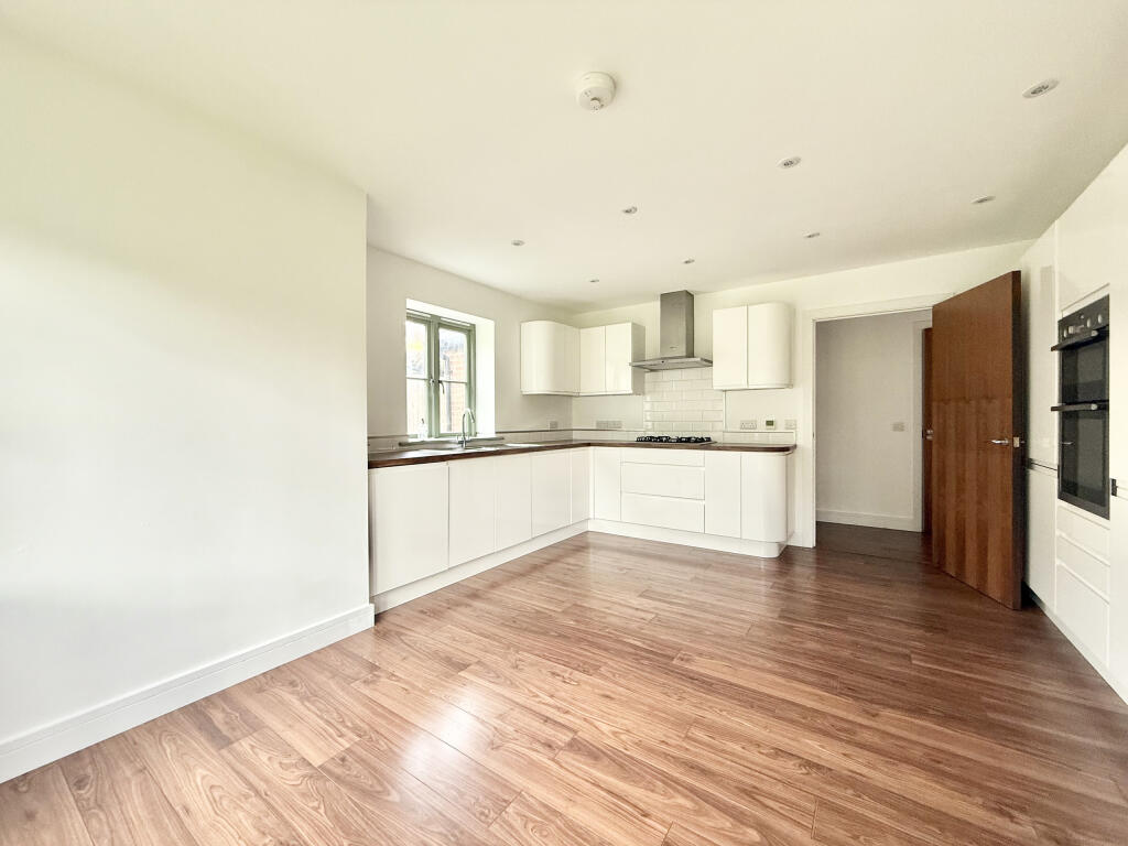 Preston Grove, Yeovil, Somerset photo 4