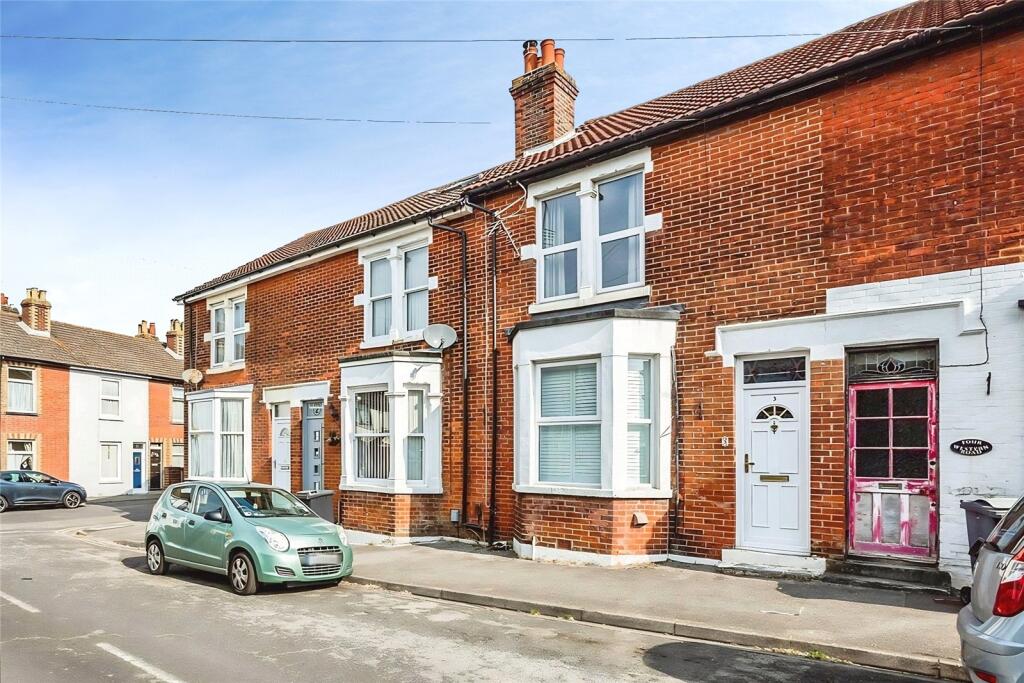 Main image of property: Western Road, Havant, Hampshire, PO9