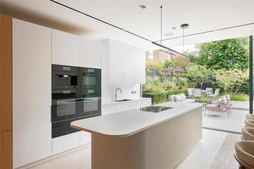 House in London - More