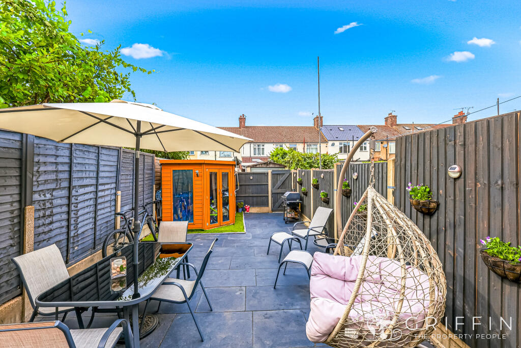 House in Romford - View 4