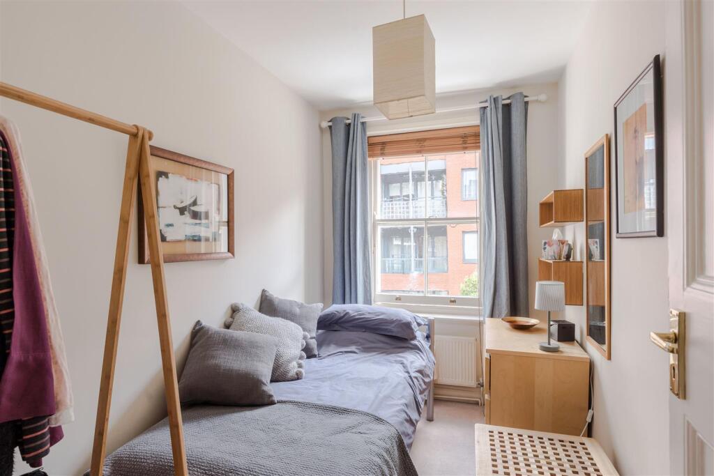 Apartment in London, City of Westminster - View 4