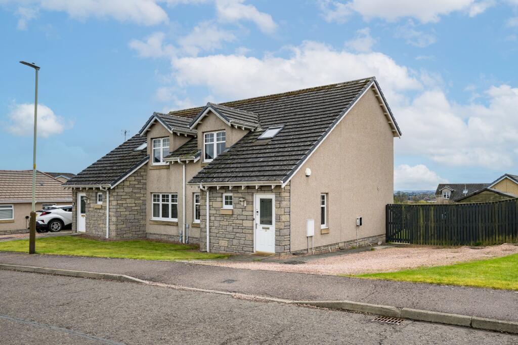Main image of property: Ballumbie Gardens, Dundee, DD4