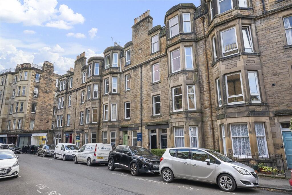 Main image of property: 17/6 Millar Crescent, Morningside, Edinburgh, EH10 5HN