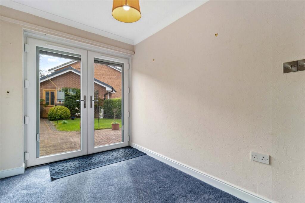 Medway Crescent, Altrincham, Greater Manchester, WA14 photo 5