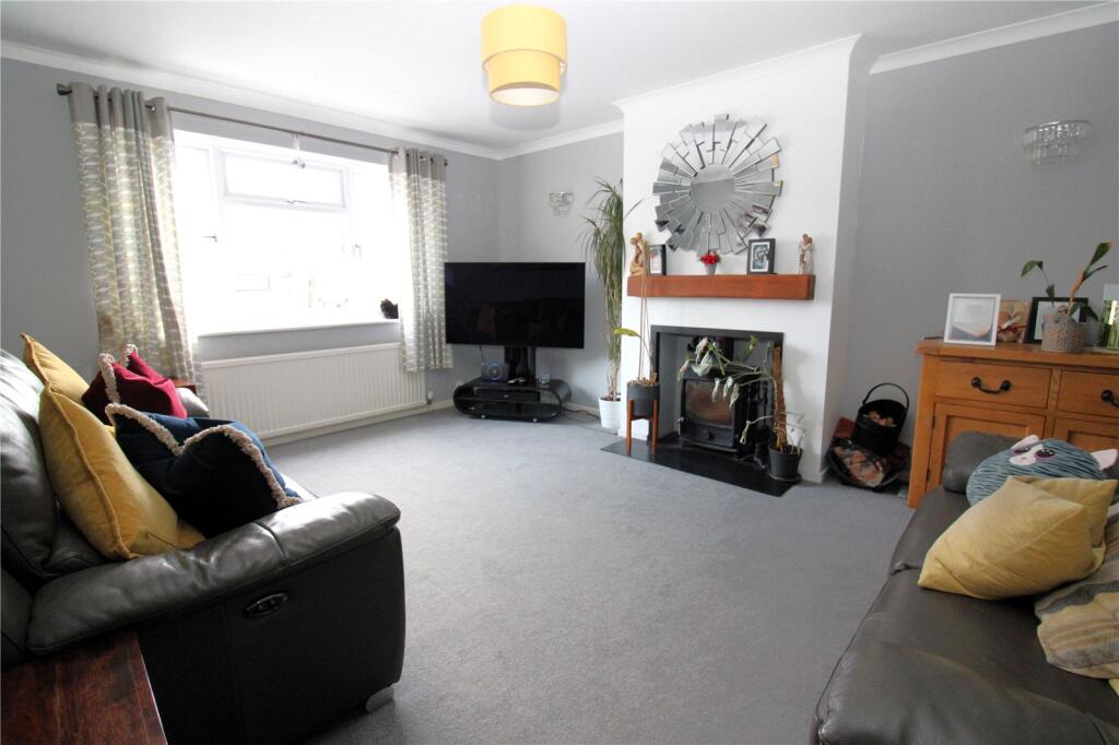 Romsey Avenue, Fareham, Hampshire, PO16 photo 4