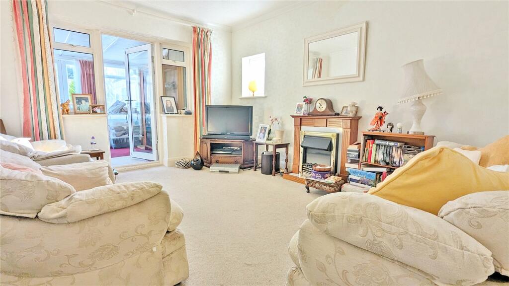 4 Aldwick Crescent photo 2