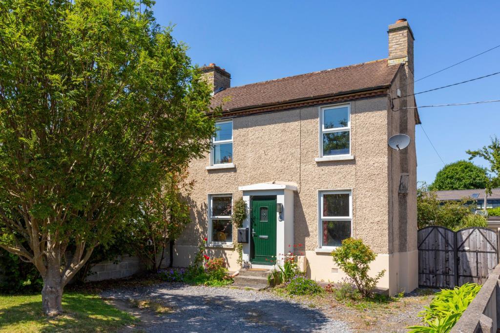 Main image of property: 23 Ballinteer Park, Ballinteer, Dublin 16, D16 X362