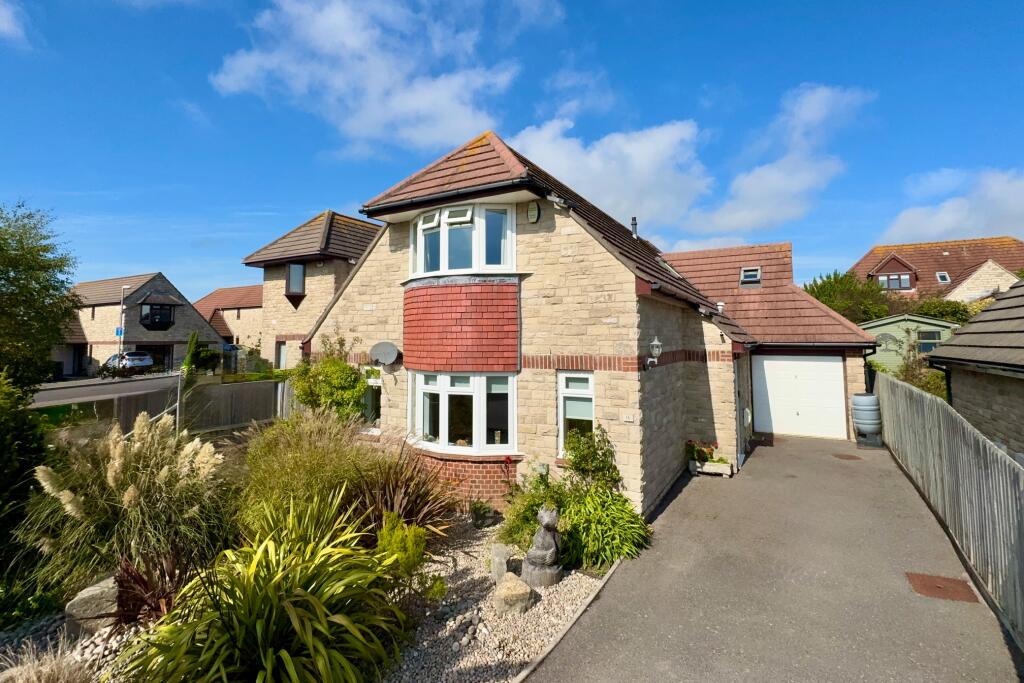 3-bed detached on Cauldron Barn Road, Swanage, £765,000