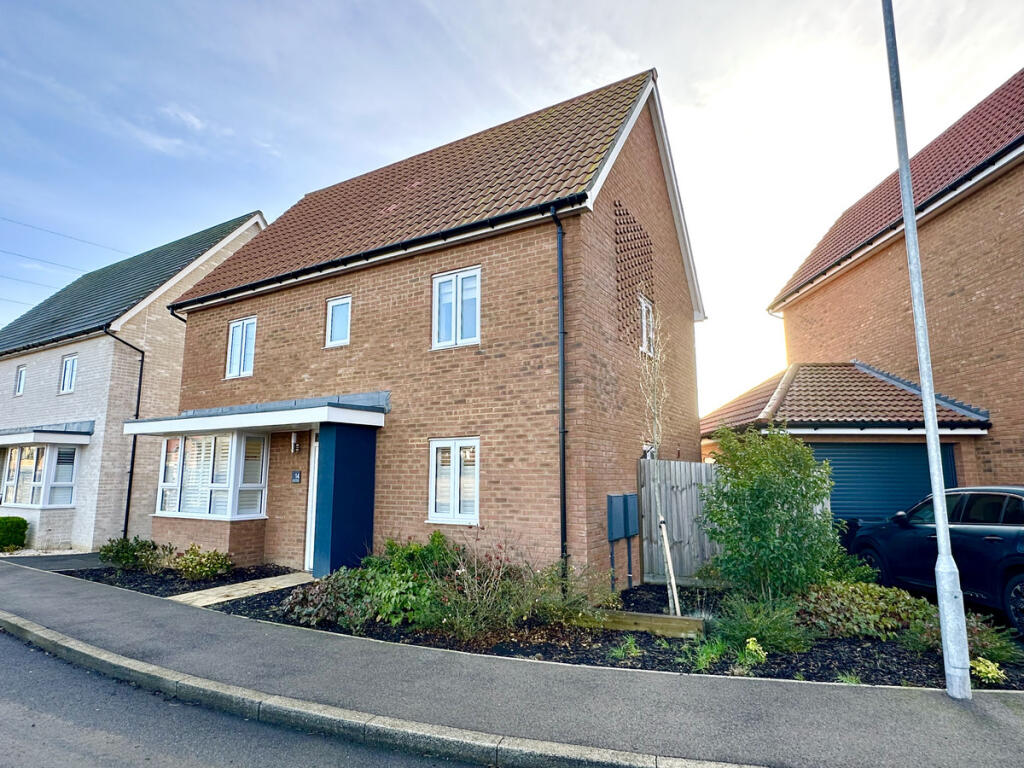 3-bed detached on Marsh Rise, Ashford, TN23 3, £389,950