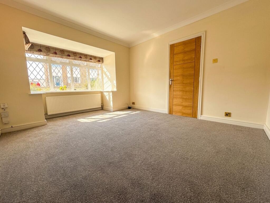 Meadow Park, Huddersfield, HD5 photo 2