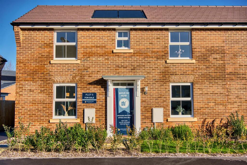 Main image of property: The Hamlets, Lower Road,, Stalbridge