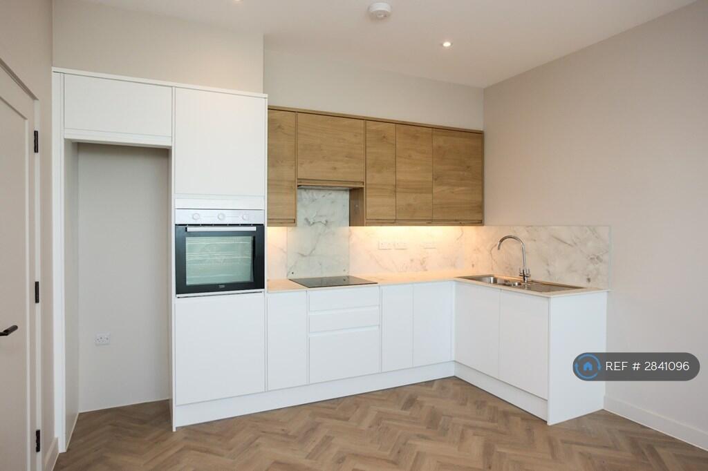 Apartment in Brighton - View 2