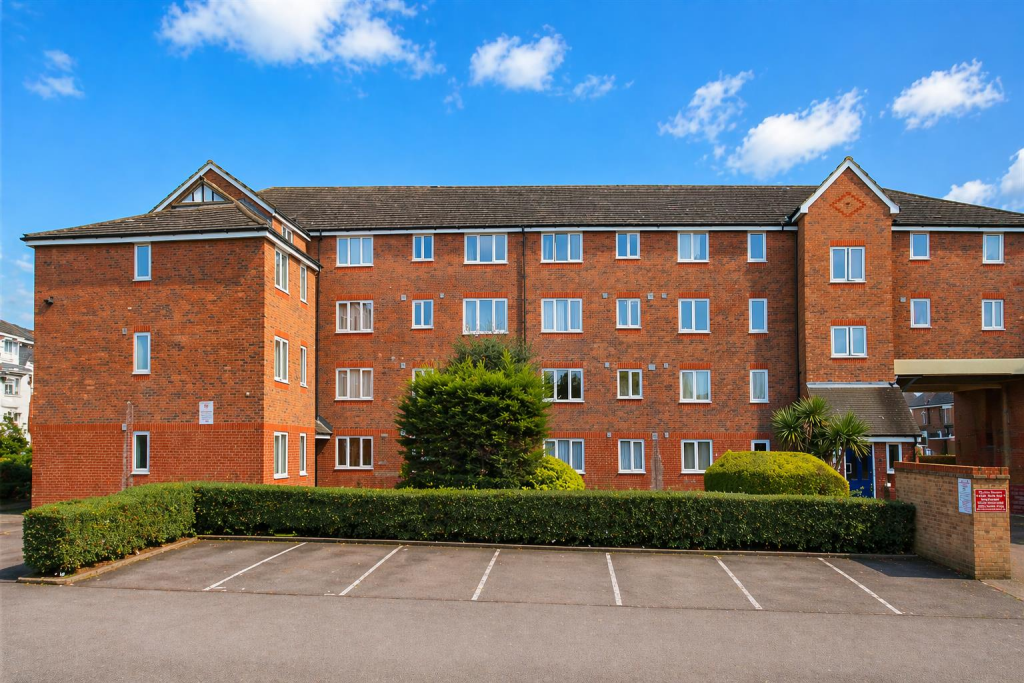 Main image of property: Tudor Place, London Road, Hounslow, TW3