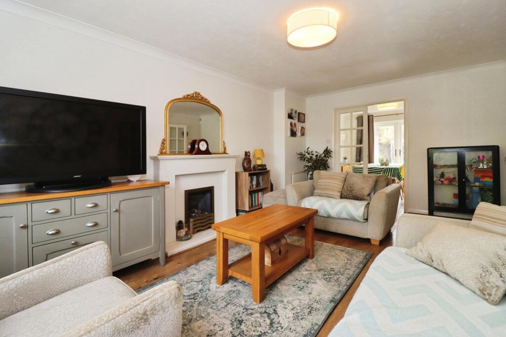 House in Bristol, Bradley Stoke - View 2