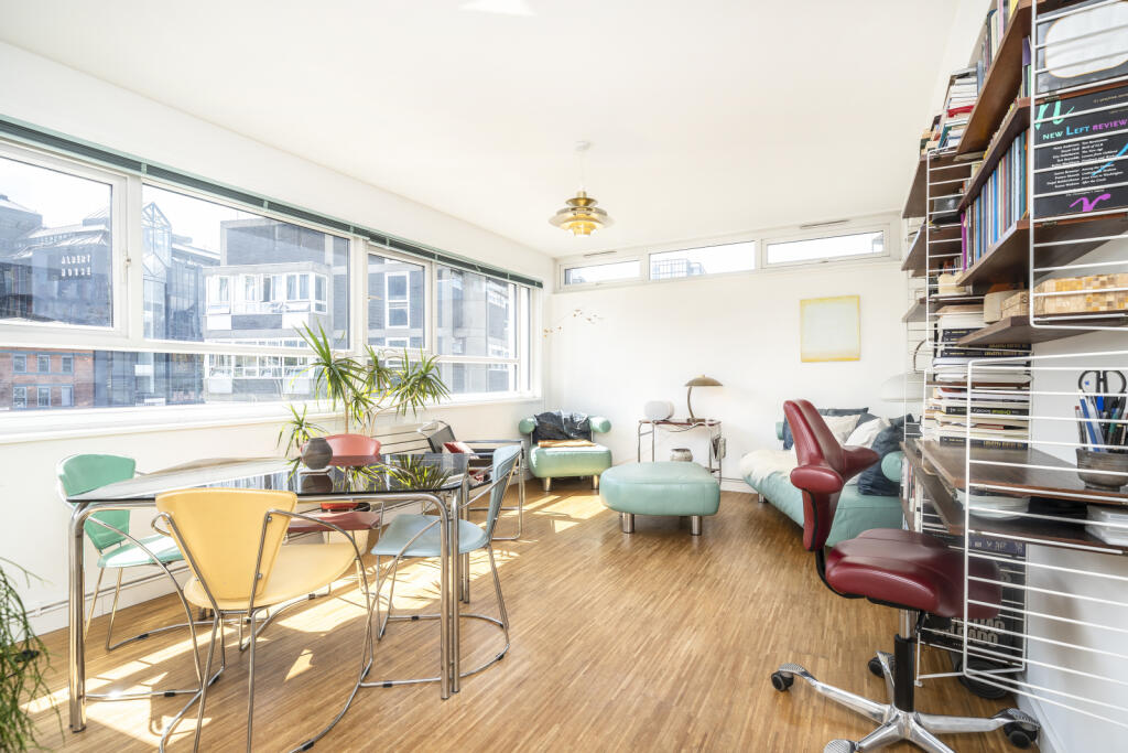 Apartment in London - View 3