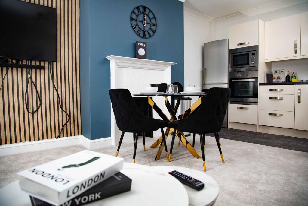 Apartment in London - View 3