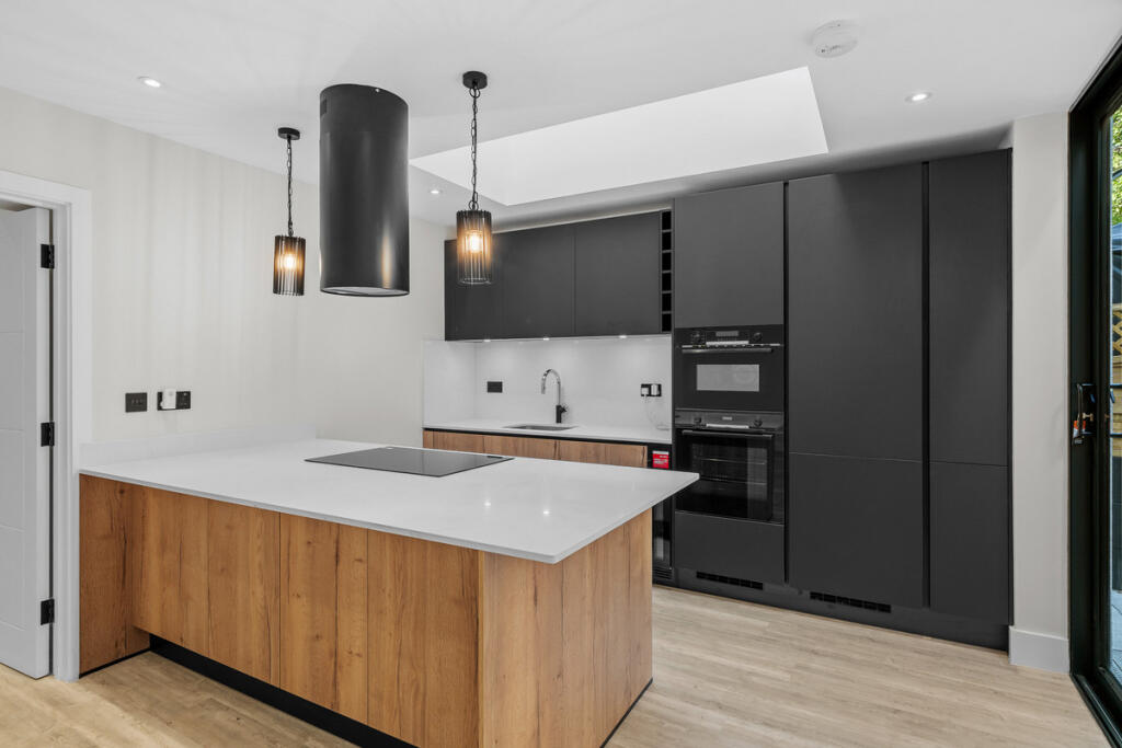 Apartment in London, South Hampstead - View 4