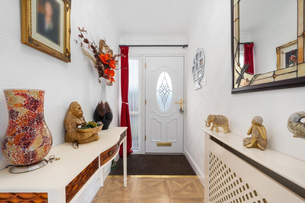 House in 34 Silverburn Drive Ballasalla IM9 2EF - More