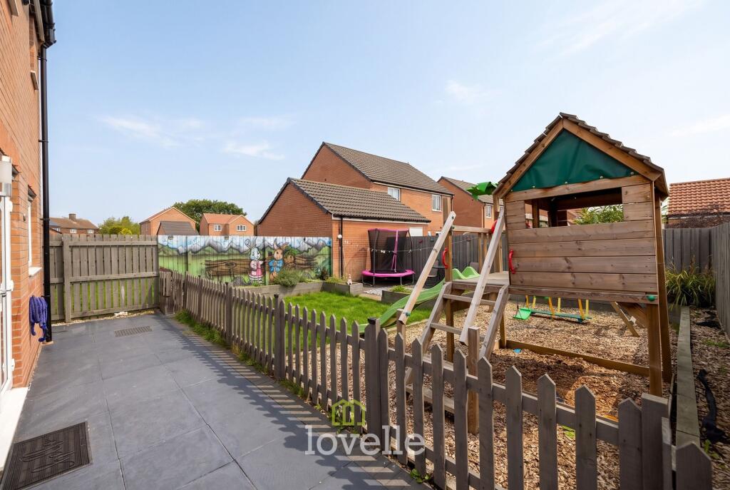 House in Doncaster - View 2