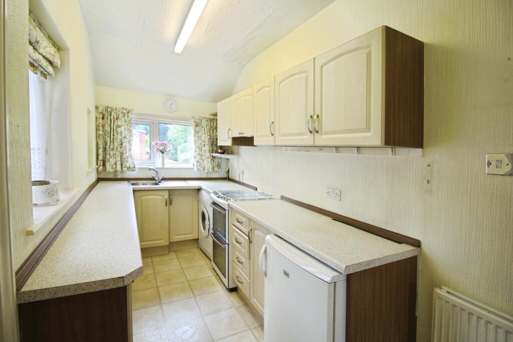 House in Wakefield - View 3