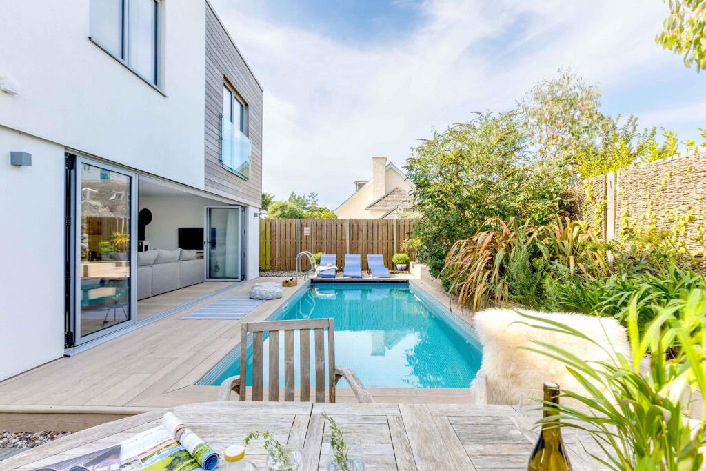 Main image of property: 1 Trenoweth, Trebetherick