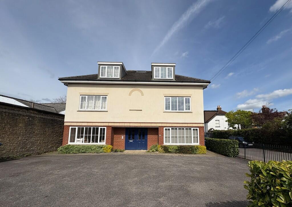 Main image of property: Flat 1, 3 Summers Road, Godalming, Surrey, GU7