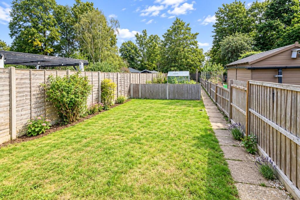 House in Henlow, Central Bedfordshire - View 2