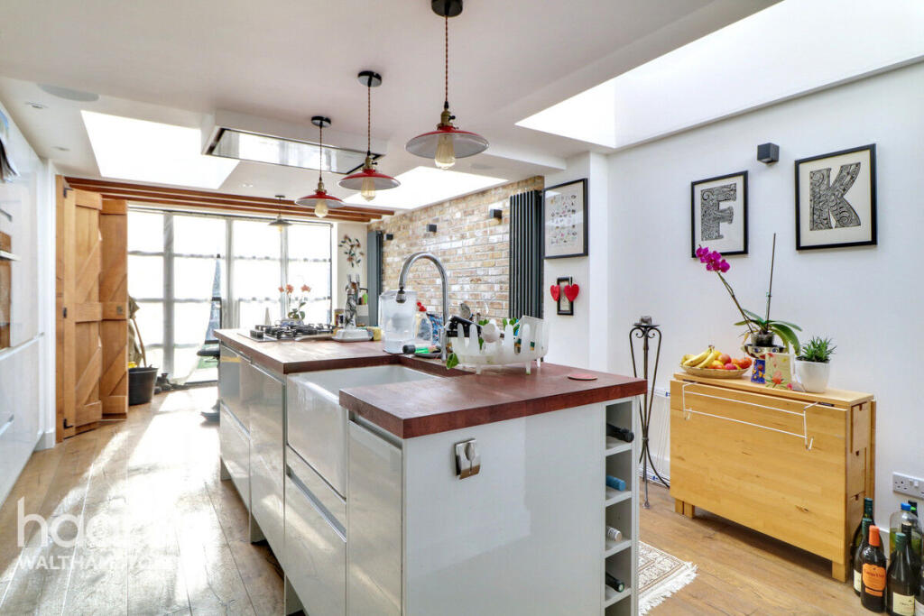 Main image of property: Walpole Road, Walthamstow