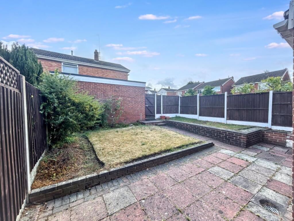 House in Walsall, West Midlands - View 4