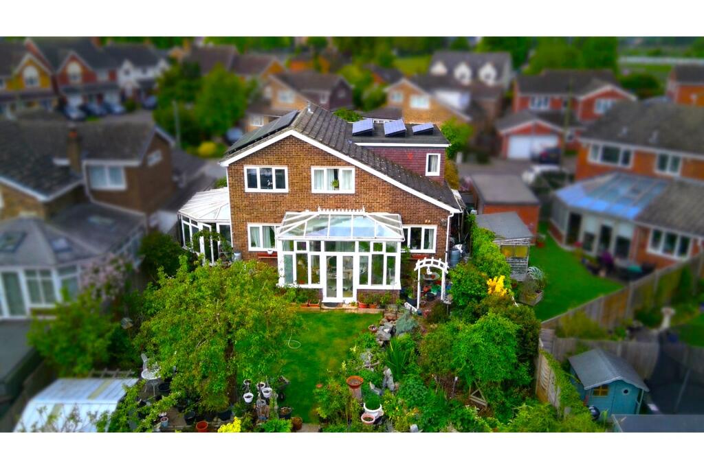 Main image of property: Beech Avenue, Biggleswade, SG18