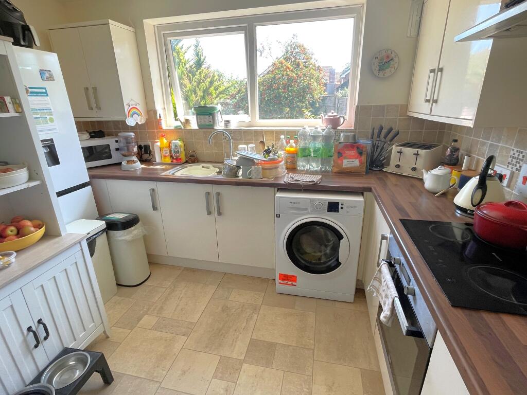 Apartment in Southampton - View 3