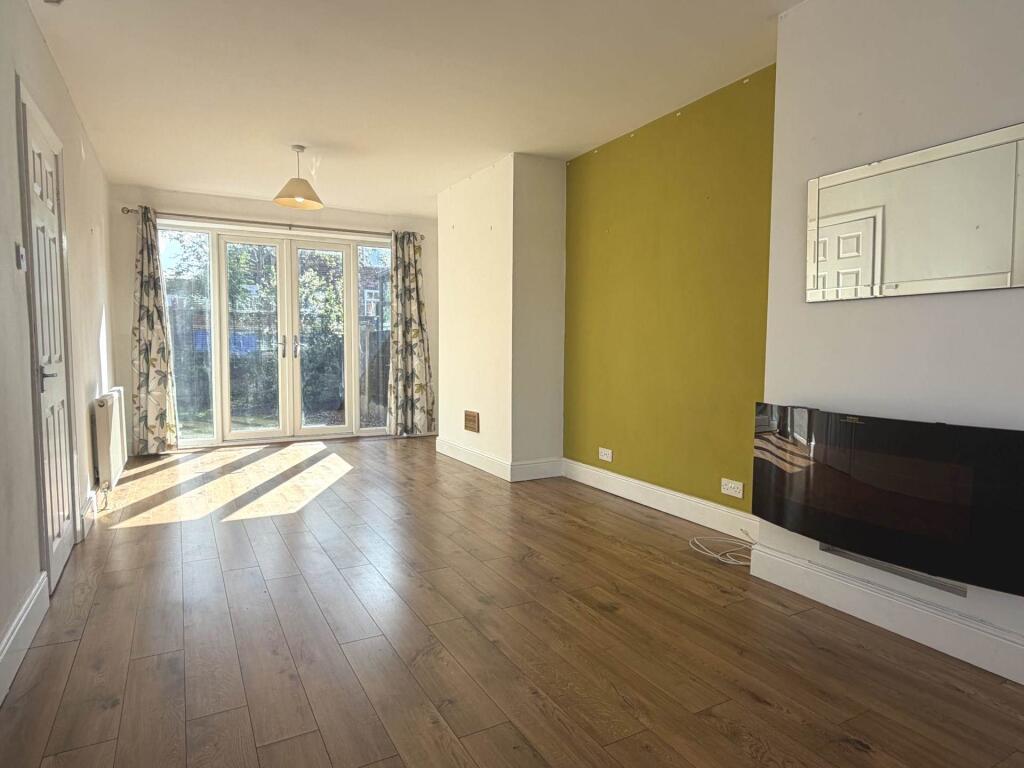 House in Oldham, Chadderton - View 2