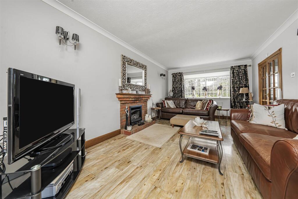 Additional image 3 of Oakwood Road, Bricket Wood, St. Albans