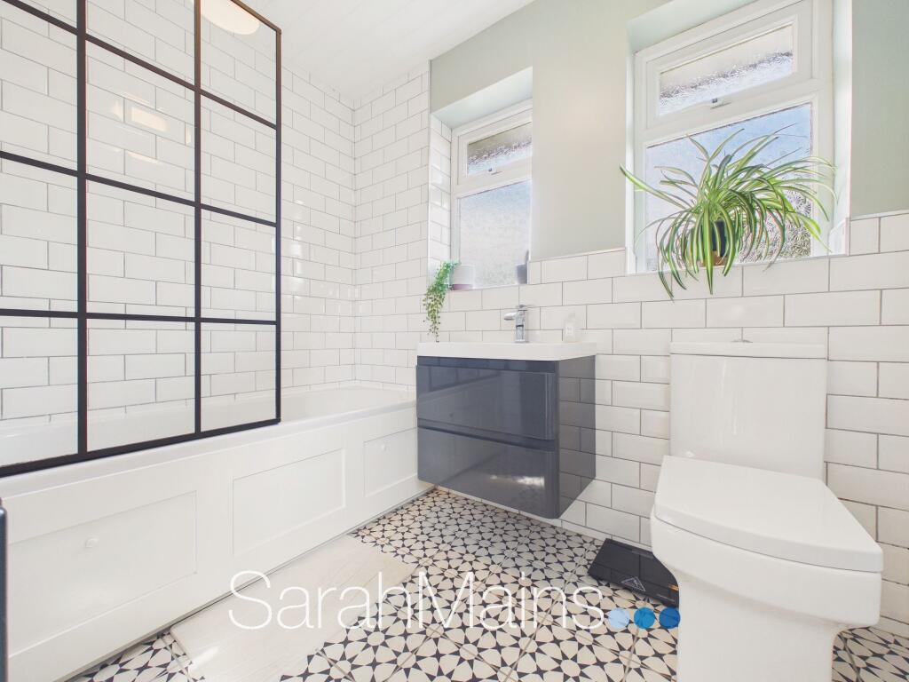 House in Newcastle upon Tyne - View 3