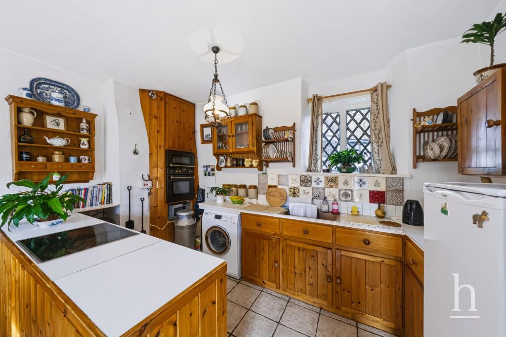 House in Wirral, Liverpool City Region - More
