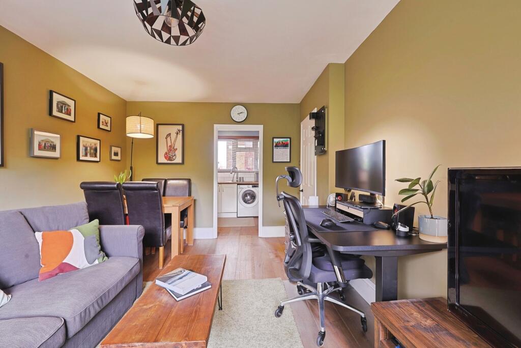 Apartment in London - View 3