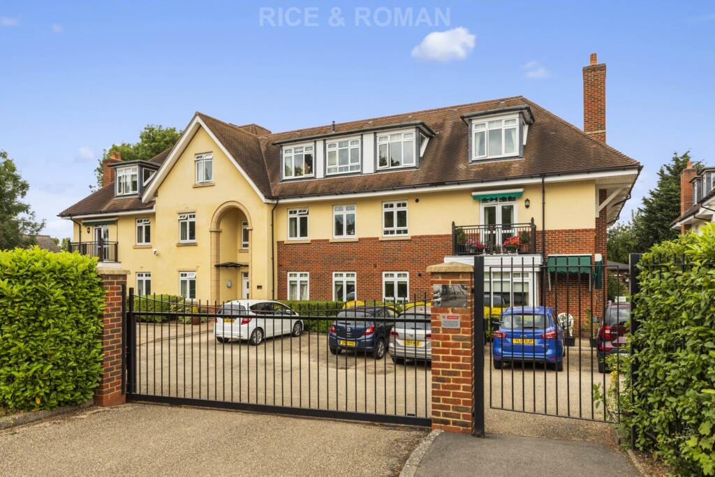 2-bed house on Claremont Place, Claygate, £525,000