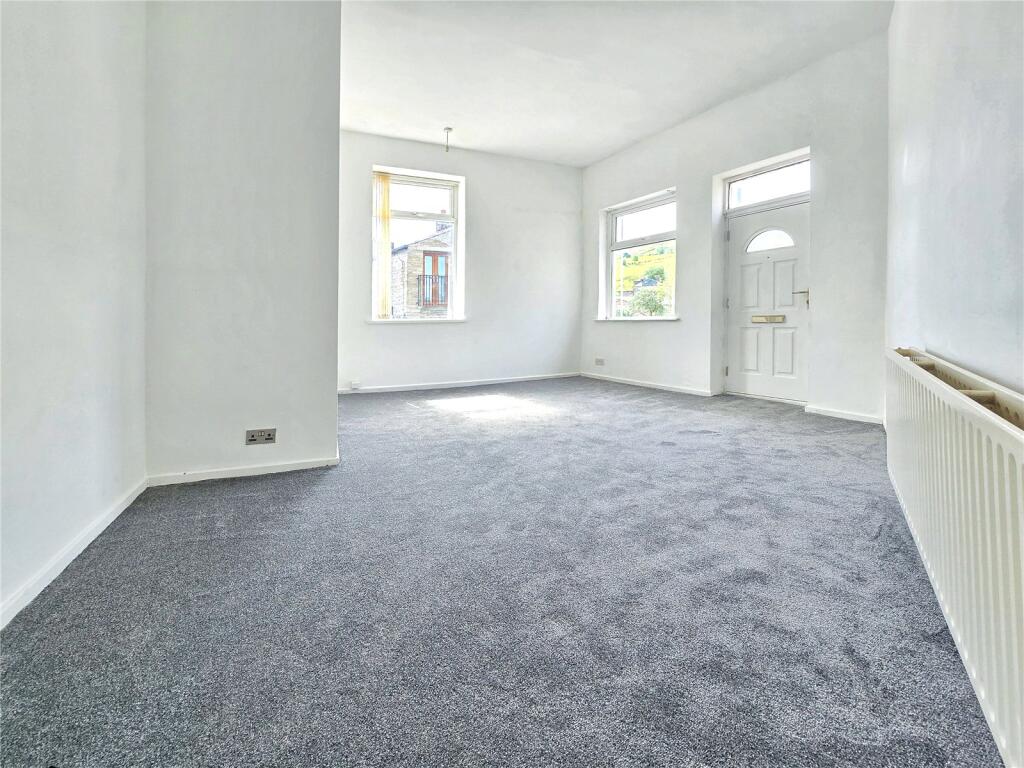 Bacup Road, Rawtenstall, Rossendale, BB4 - View 2
