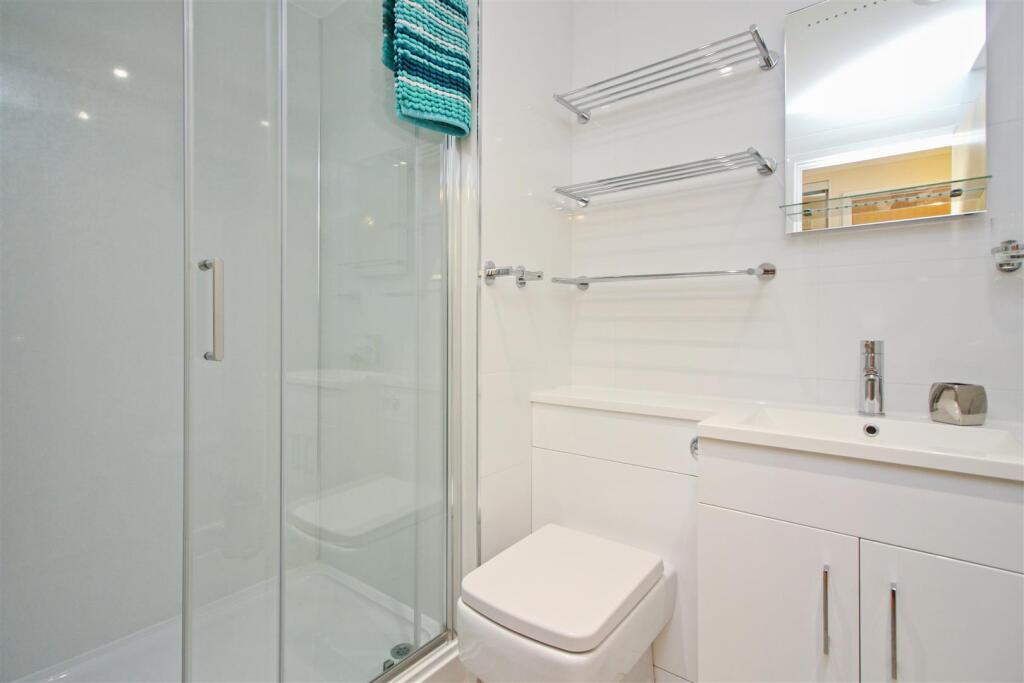 Apartment in Canterbury, Kent - View 5