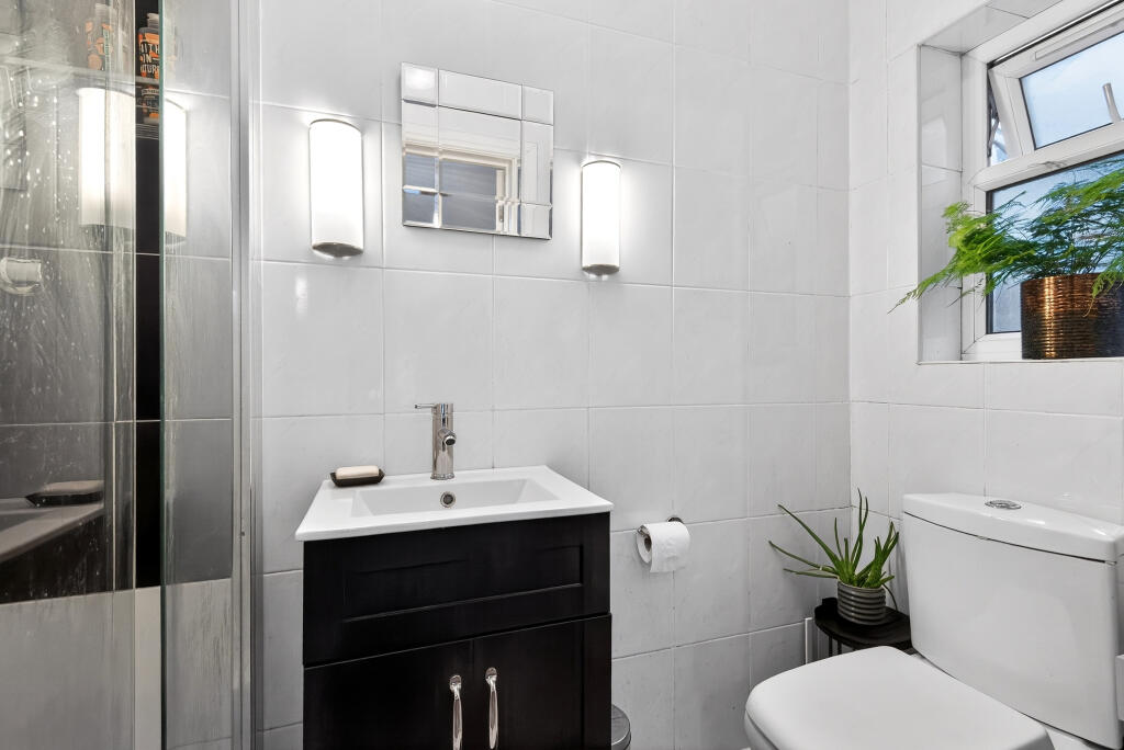 Additional image 15 of Rosecroft Lane, Welwyn, AL6