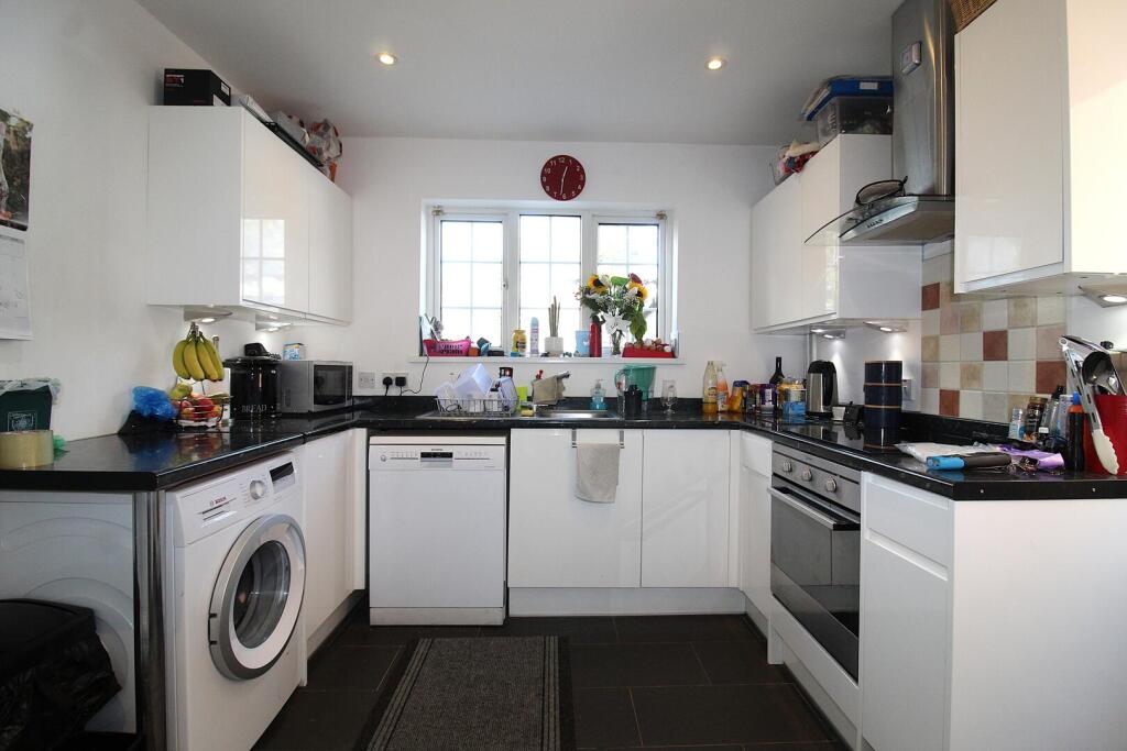 House in Hemel Hempstead - View 3