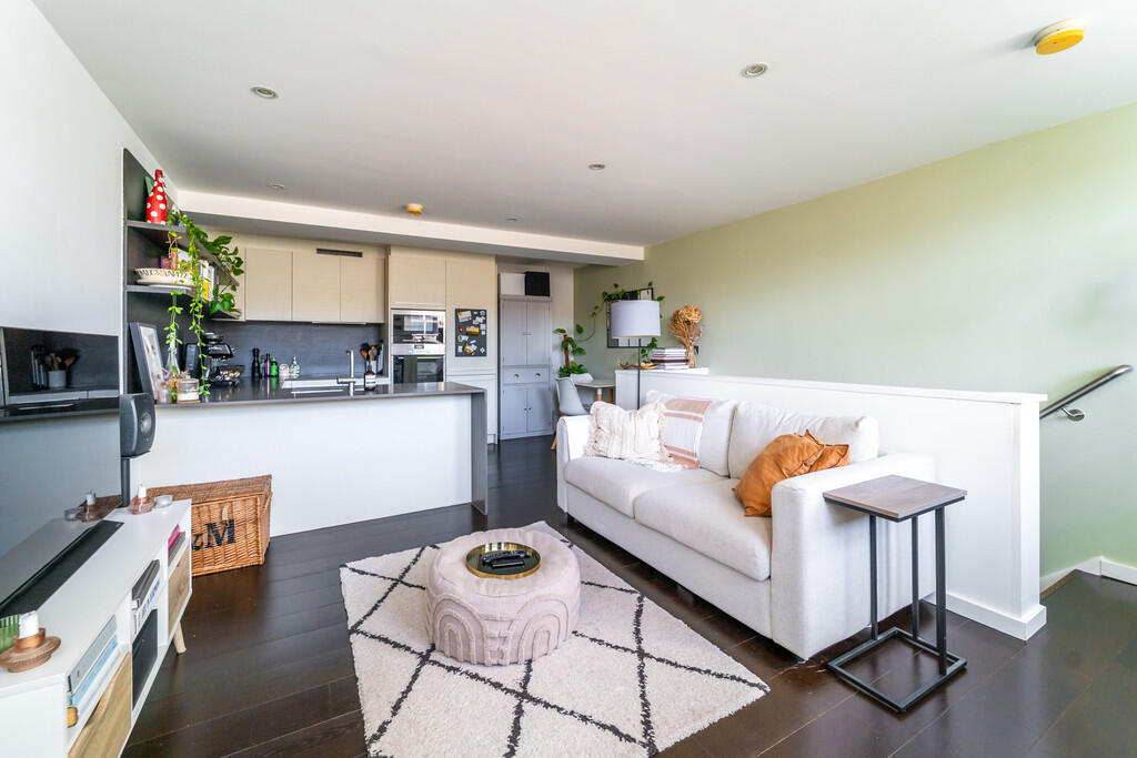 Apartment in London - View 3