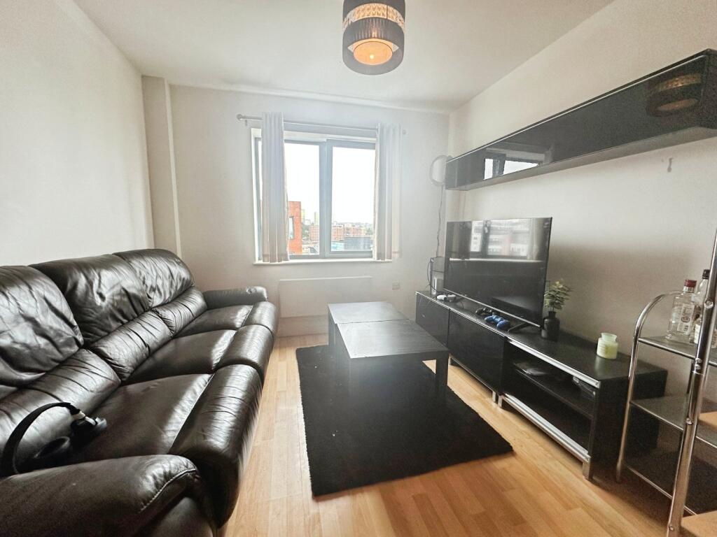 Apartment in Leeds, Mabgate, Sheepscar - View 3