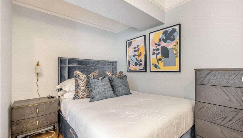 Apartment in London - More