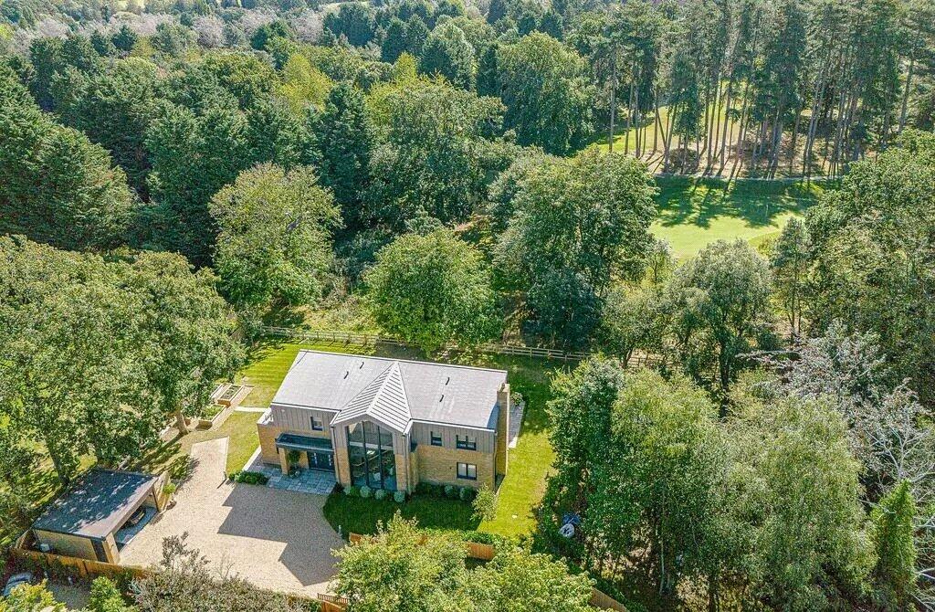 Additional image 2 of High Road, Essendon, Hatfield, Hertfordshire, AL9